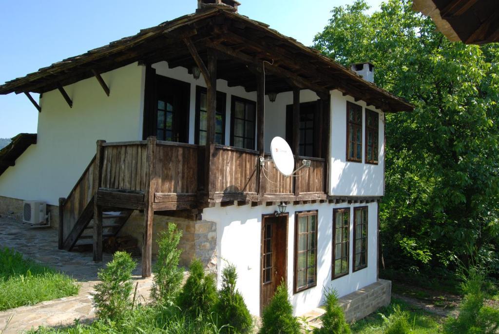 Къща Балканец Balkanets (Lovech) Exteriör bild
